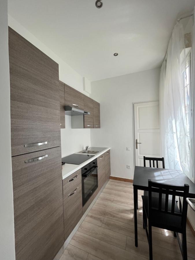 Peacefull, Face A La Cathedrale Apartment แร็งส์ ภายนอก รูปภาพ